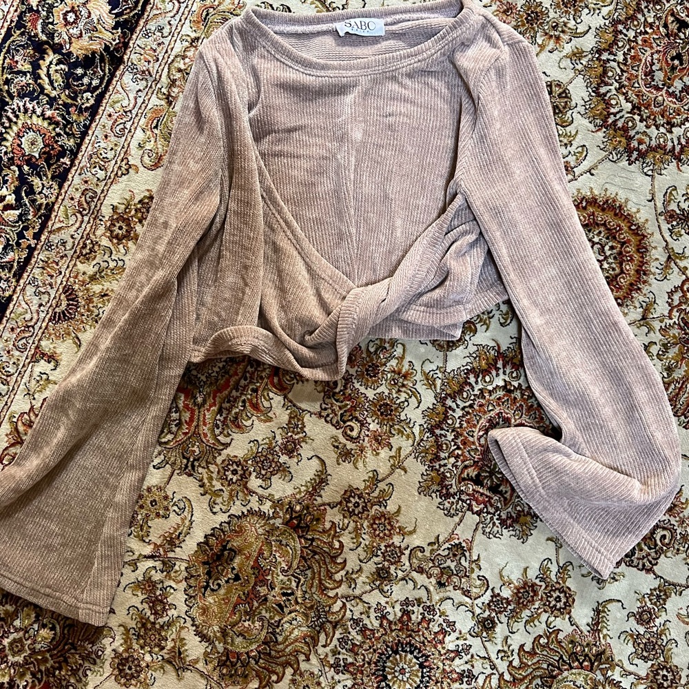 🌼2 for 25🌼 Sabo skirt beautiful cropped sweater S